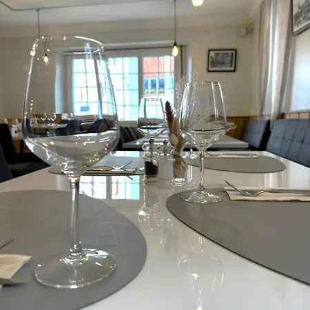 De L'union Bed & Breakfast 3*