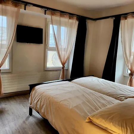 Couette-café De L’union 3*